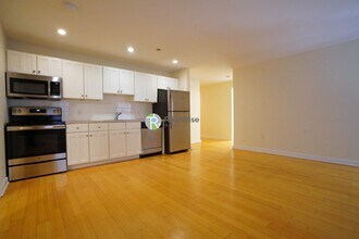 40 Boylston St, Unit 408 in Boston, MA - Foto de edificio - Building Photo