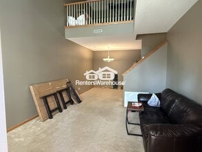 1733 Countryside Dr in Shakopee, MN - Building Photo - Building Photo