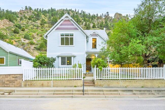 16 Colorado Blvd in Idaho Springs, CO - Building Photo - Building Photo