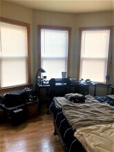 83 Francis St, Unit 3 in Brookline, MA - Foto de edificio - Building Photo