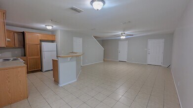 3610 N Arroyo Park Ln, Unit #4 in Harlingen, TX - Building Photo - Building Photo