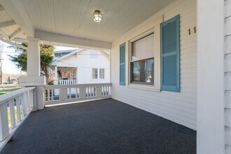 1111 S Broadway Ave in Springfield, MO - Building Photo - Building Photo