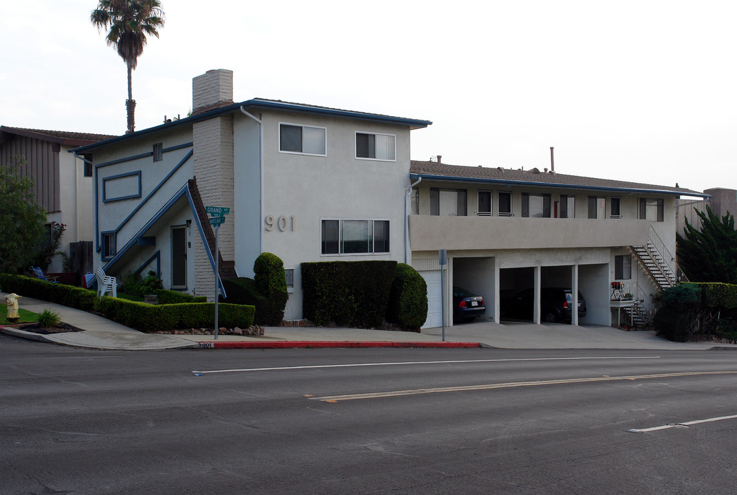 901 E Grand Ave in El Segundo, CA - Building Photo