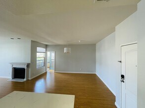 11225 Peach Grove St in Los Angeles, CA - Building Photo - Building Photo