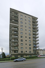 York House in New Westminster, BC - Building Photo - Building Photo