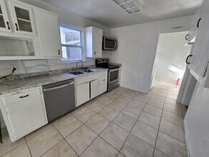 9277 Mason Creek Rd in Norfolk, VA - Building Photo - Building Photo