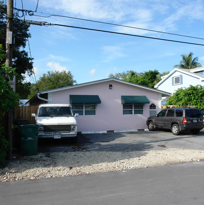 The Hemingway on Tequesta in Fort Lauderdale, FL - Building Photo - Building Photo