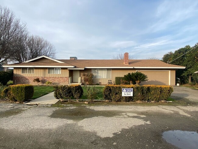 property at 2601 Sierra St