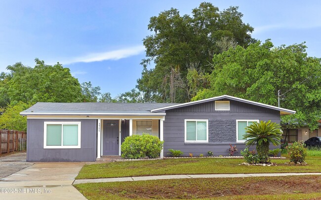 3905 Forest Blvd in Jacksonville, FL - Building Photo - Building Photo