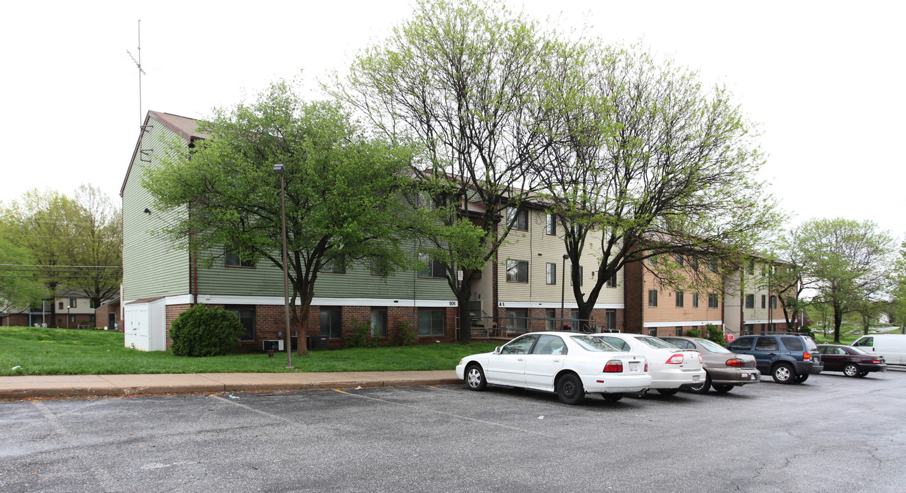 Bishop's Garth in Westminster, MD - Foto de edificio