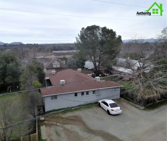 property at 1932 Tenth St