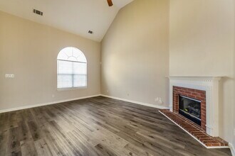 10047 Cameron Ridge TR in Memphis, TN - Building Photo - Building Photo