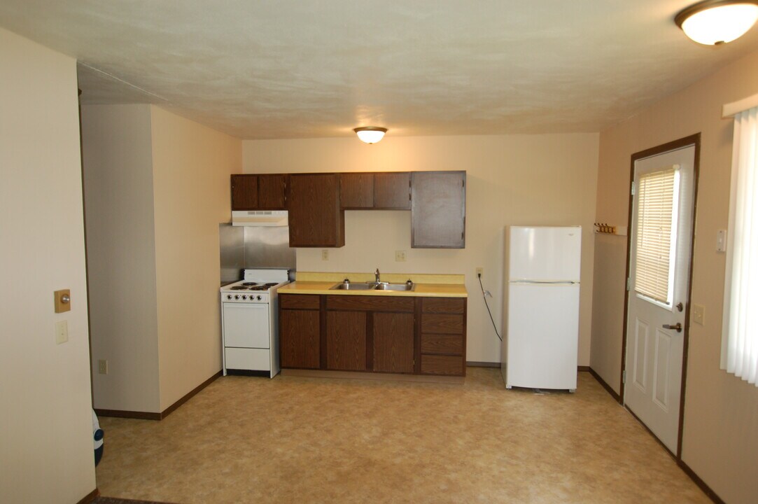 500 1st Ave S in Fairmount, ND - Foto de edificio