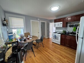 27 Athol St in Boston, MA - Building Photo - Building Photo