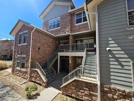 18721 E Water Dr in Aurora, CO - Building Photo