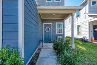 229 Prairie Falcon Wy in Leander, TX - Building Photo - Building Photo