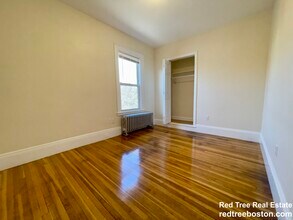 2572 Massachusetts Ave in Cambridge, MA - Building Photo - Building Photo