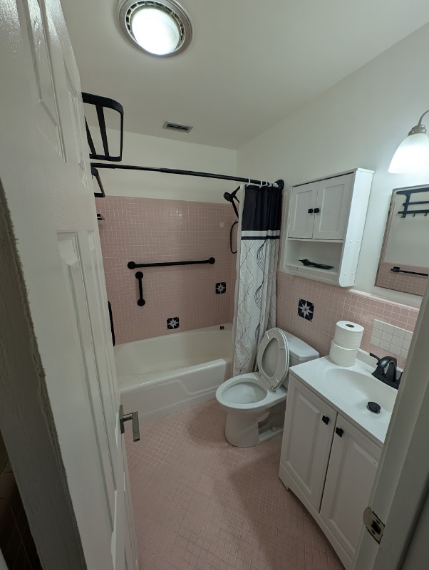 557 Wilkie St in Dunedin, FL - Building Photo - Building Photo