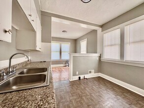 1034 Huey St in South Bend, IN - Building Photo - Building Photo