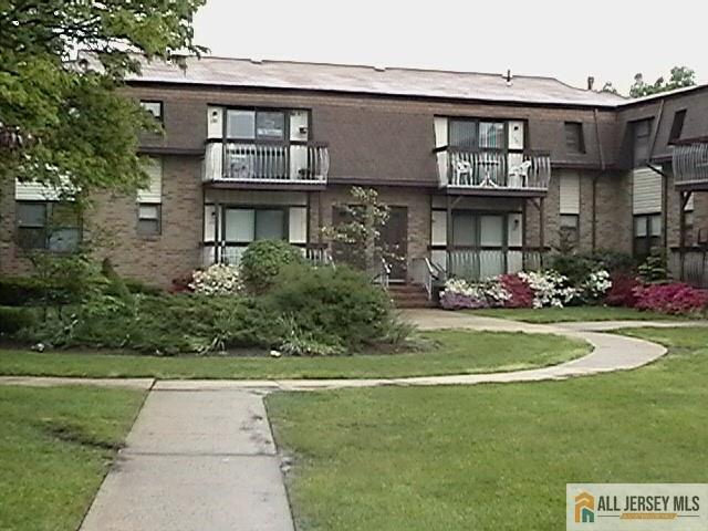 1102 N Oaks Blvd in North Brunswick, NJ - Building Photo