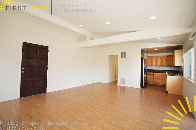 503 Avenue G - Ave in Redondo Beach, CA - Building Photo - Building Photo