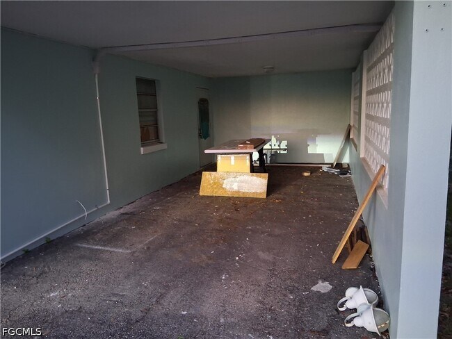 1260 Joerin Ave in North Fort Myers, FL - Building Photo - Building Photo