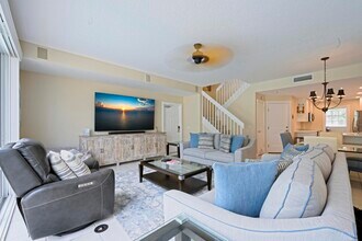 435 Capistrano Dr in Palm Beach Gardens, FL - Building Photo - Building Photo