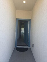 18589 W Smoketree Dr, Unit 3104-F in Surprise, AZ - Foto de edificio - Building Photo