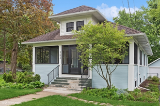 363 Grove St in Crystal Lake, IL - Building Photo - Building Photo