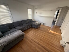 774 Gardendale St in Ferndale, MI - Building Photo - Building Photo