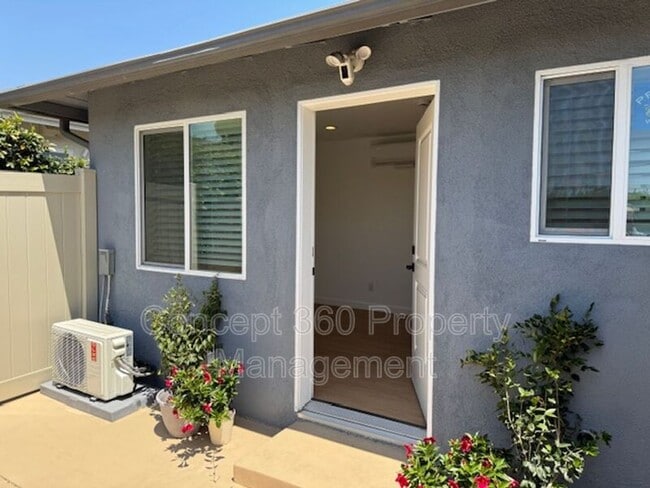 property at 5300 Glasgow Ct