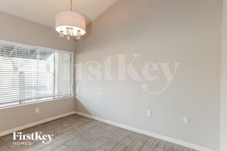 4426 W Crocus Dr in Glendale, AZ - Foto de edificio - Building Photo