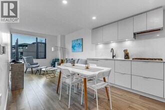 210 E 5th Ave in Vancouver, BC - Building Photo - Building Photo