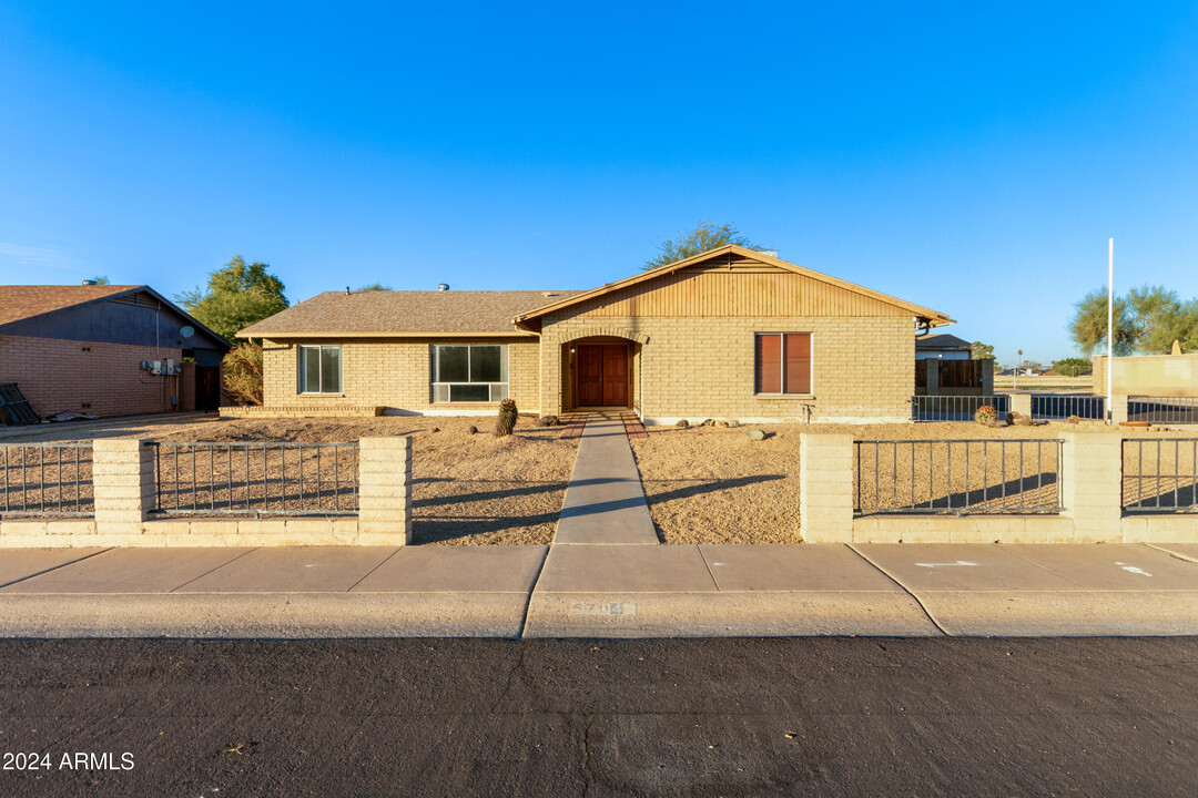 5704 W Evergreen Rd in Glendale, AZ - Building Photo