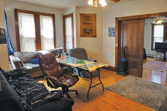 159 Brown St, Unit #1 in Waltham, MA - Building Photo - Building Photo