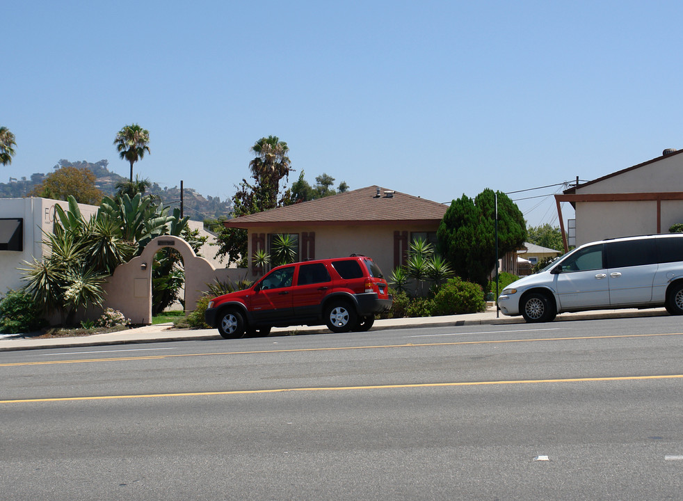 8837-8839 La Mesa Blvd in La Mesa, CA - Building Photo