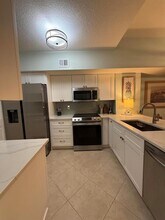 236 Village Blvd, Unit 1202 in Tequesta, FL - Building Photo - Building Photo