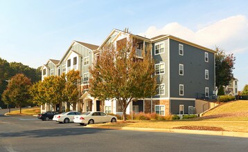 Grandview at Lake Murray in Columbia, SC - Foto de edificio - Building Photo