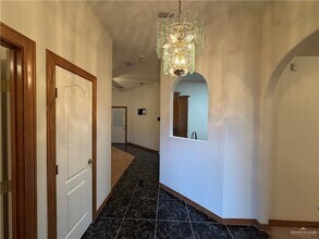 25 Laurel Ave in McAllen, TX - Building Photo - Building Photo