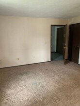 409 3rd Ave SW in Cascade, IA - Building Photo - Building Photo