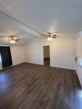 7712 Xavier Ave in California City, CA - Foto de edificio - Building Photo