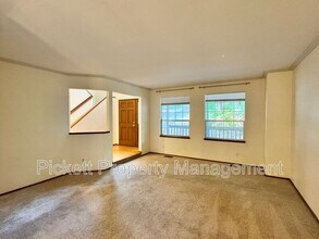 10738 Jetty Pl NW in Silverdale, WA - Building Photo - Building Photo