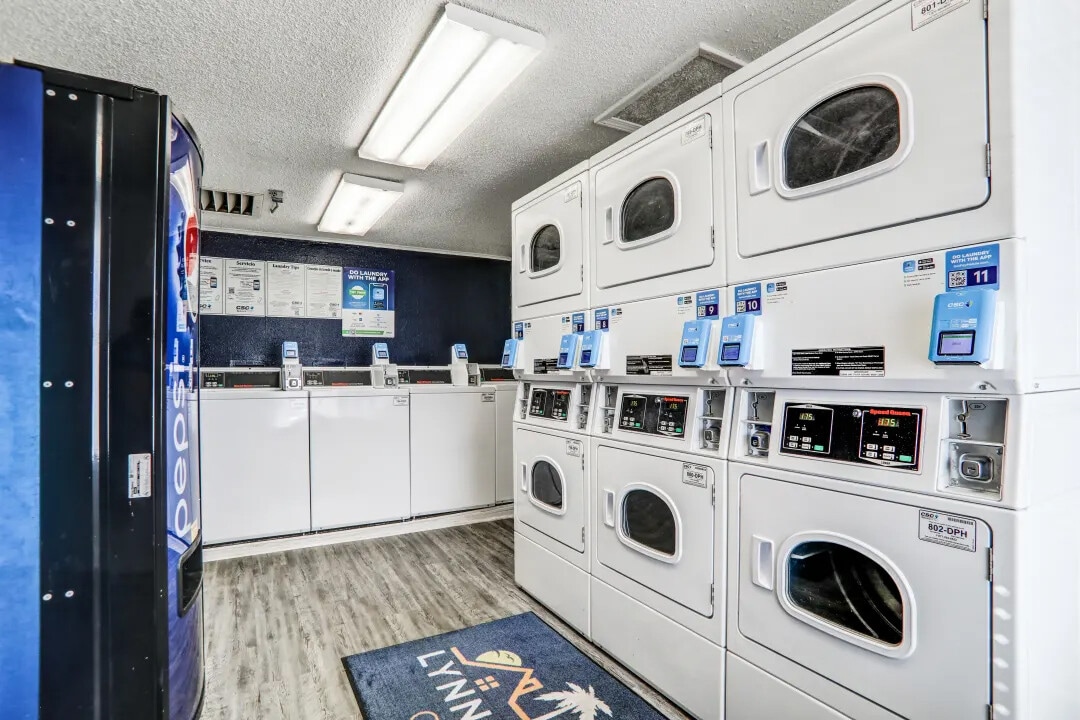 Lynn Haven Cove Apartments in Lynn Haven, FL - Foto de edificio