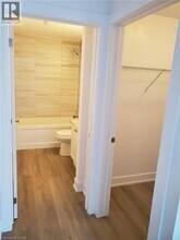 601 Dundas St E in Waterdown, ON - Building Photo - Building Photo