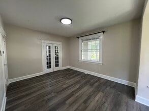 8242 Buchanan Ave in St. Louis, MO - Building Photo - Building Photo