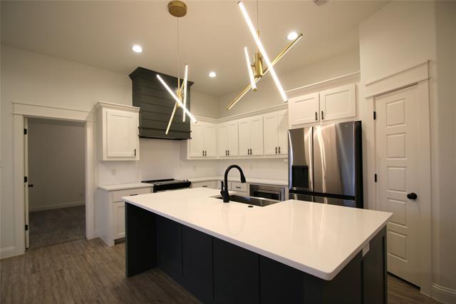 941 Tesslynn Ave in Godley, TX - Building Photo - Building Photo