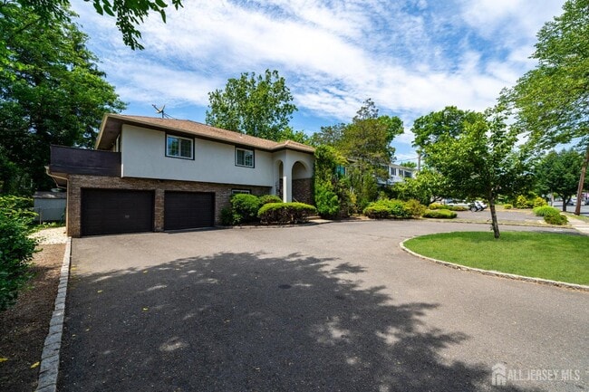 828 Mountain Ave in Springfield, NJ - Building Photo - Building Photo