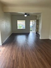 790 Sycamore Ave in Gustine, CA - Building Photo - Building Photo