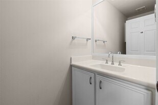 106 Lazy Springs in Montgomery, TX - Building Photo