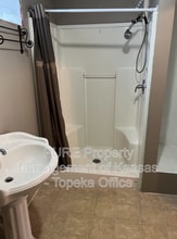 1020 SW Woodward Ave in Topeka, KS - Building Photo - Building Photo